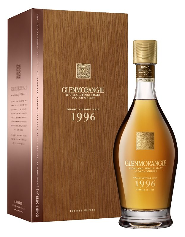 Glenmorangie Grand Vintage Malt 23y 1996 43% L.E. Dřevěný box / Rok lahvování 2019